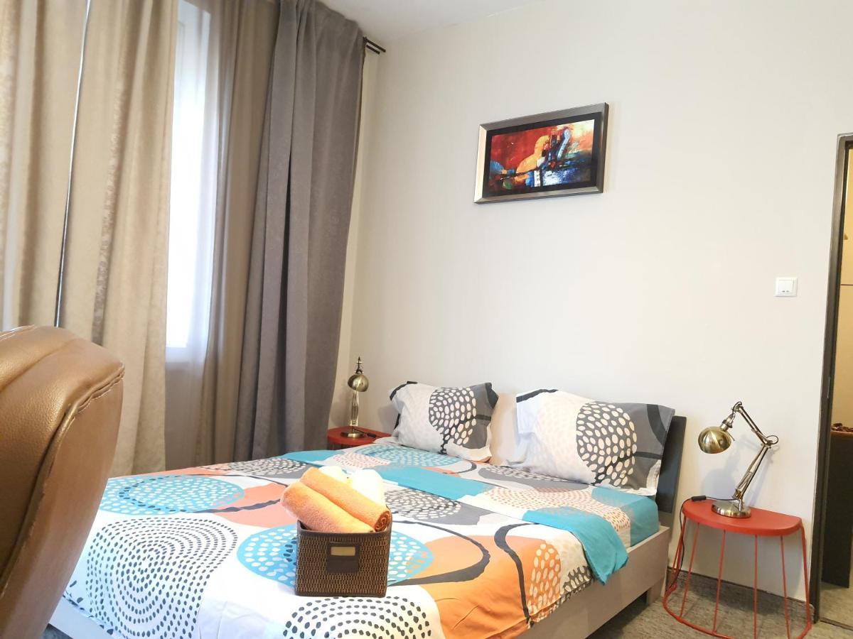 Global Downtown Apartments - Universitate - Calea Victoriei Bucureşti Eksteriør bilde