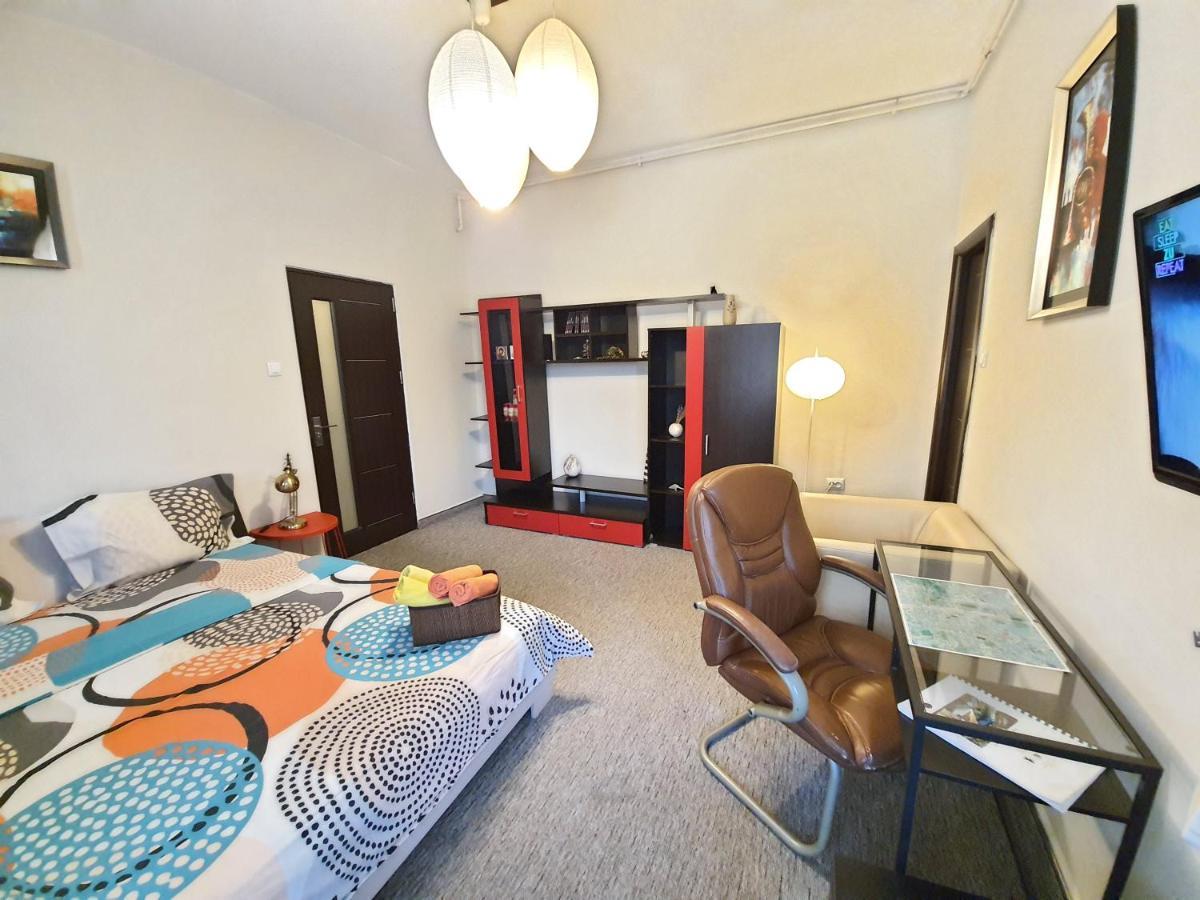 Global Downtown Apartments - Universitate - Calea Victoriei Bucureşti Eksteriør bilde